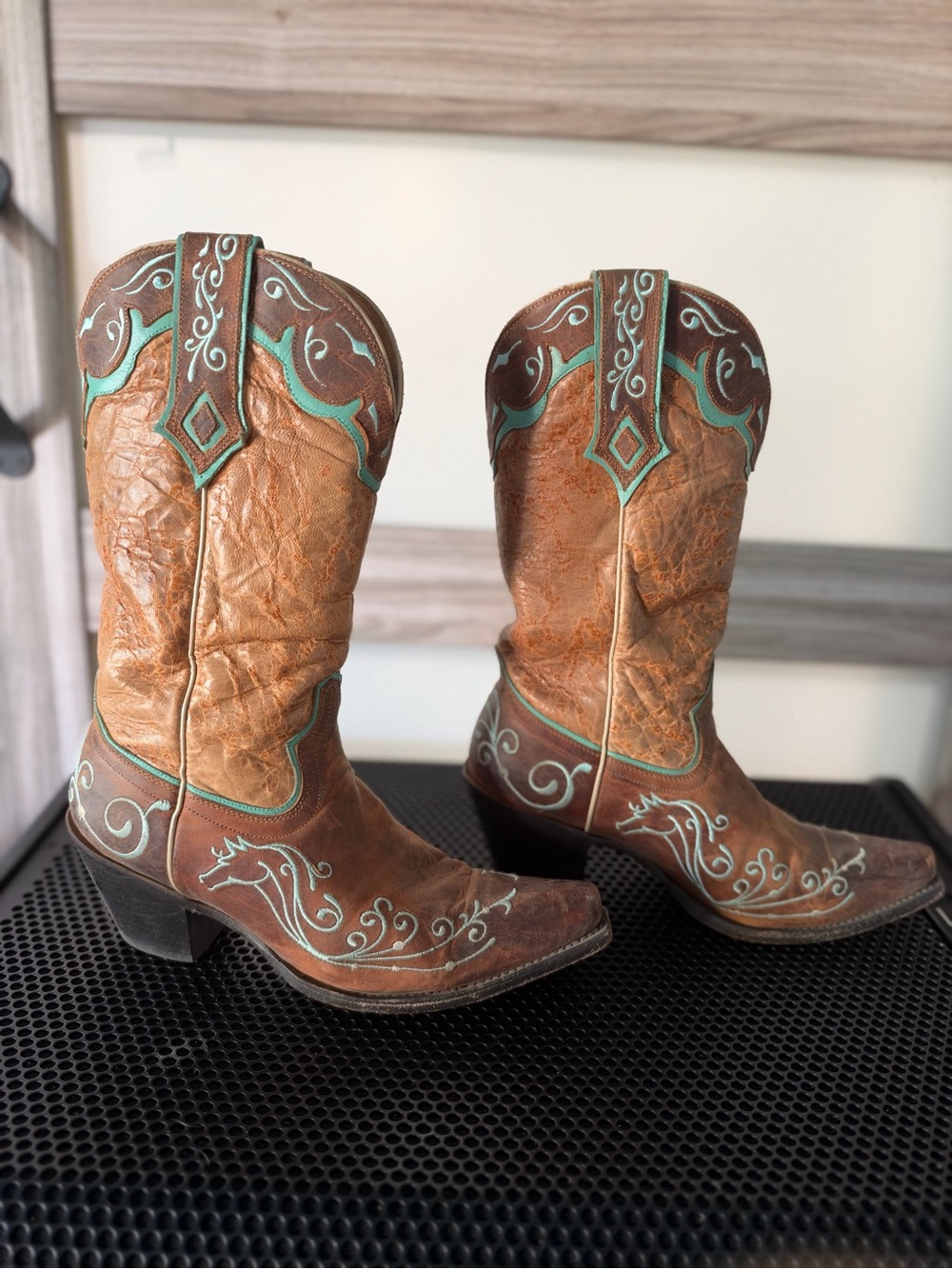 Women's Brown Leather Western Boots with Turquoise Embroidery